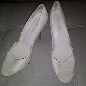 Off-white open toed 3-inch heels